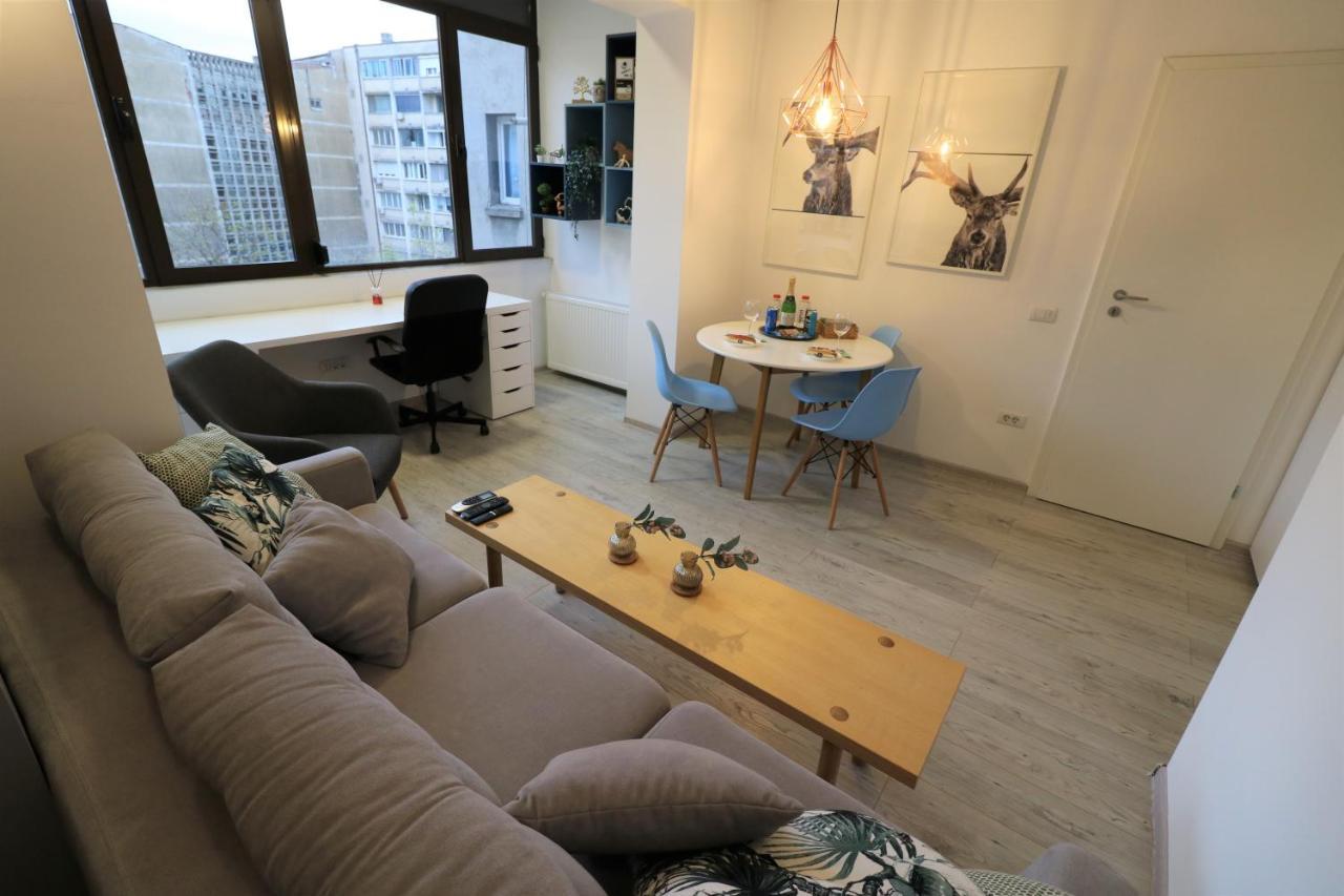 Cozy Novotel Studio - Free Minibar - Quiet & Peace Boekarest Buitenkant foto